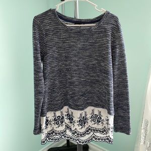 Lightweight sweater with lace-look trim
